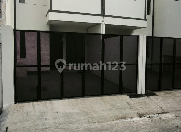 Dijual Rumah Baru Minimalis Di Virgo 2