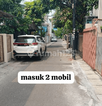 Jual Cepat Rumah Rapi, 2 Lt, Row 2 Mobil, Tidak Buntu, Kelapa Gading 2