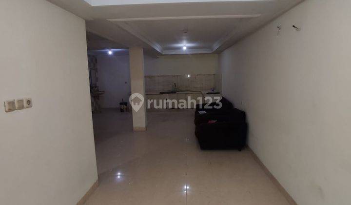 Rumah Murah 2lt Dekat Mall di Kelapa Gading, Jakarta Utara 2