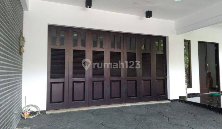 Rumah di komplek mewah asri sejuk 2