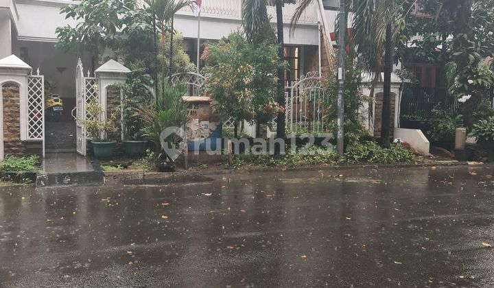 Rumah Dalm Koplek Elite Jual Murah  2