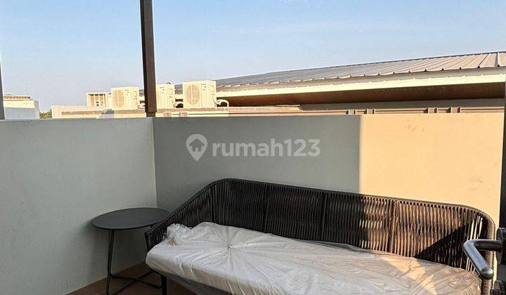 Dijual Rumah Cantik Dekat Sunset Avenue  2