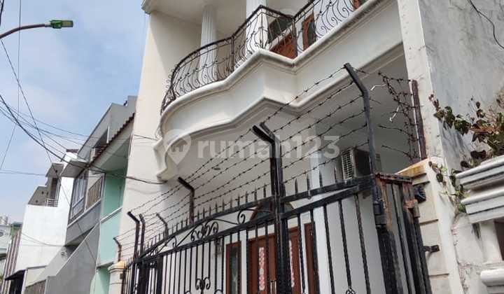 For Sale Fast 3-Story House Tanjung Duren Flood-Free