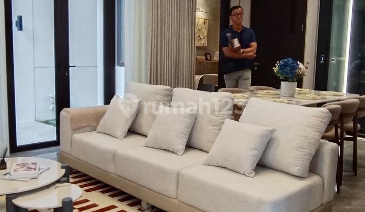 Ready bisa Langsung Huni Rumah Mewah Cakep dengan Private Lift 2