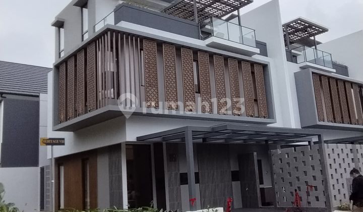 Ready bisa Langsung Huni Rumah Mewah Cakep dengan Private Lift