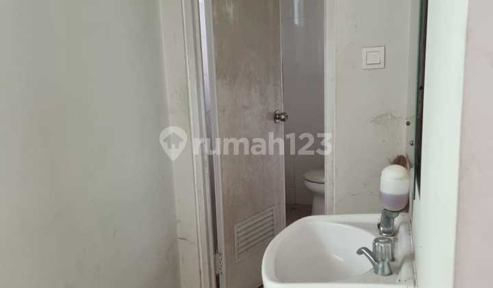 Quick Sale Loss Sale 2-Story Shop House in Front of Factory Outlet, Summarecon Karawang