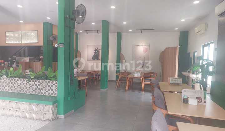 Sell Fast 2-Story Corner Row House in Kelapa Gading Lee Sell Fast 2-Story Corner Row House in Kelapa Gading Lee