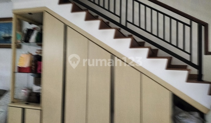Jual Cepat Rumah 2 1/4 Lantai Siap Huni Pik Bagus Ada Basement Sudah Full Cor Sampe Belakang Lin 2