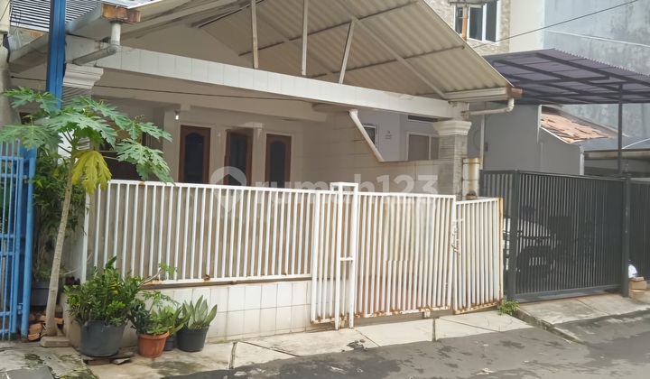 Rumah Standard Kelapa Gading