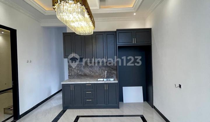 Dijual Rumah American Classic Jakarta Selatan 2
