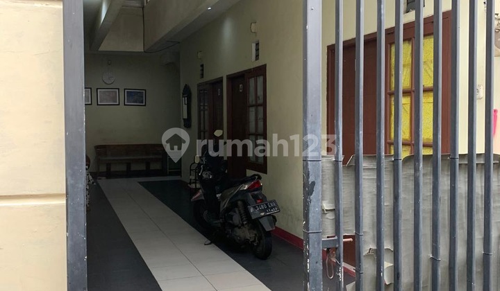 Kost, SHM, Near Transjakarta Access, Fully Furnished 2