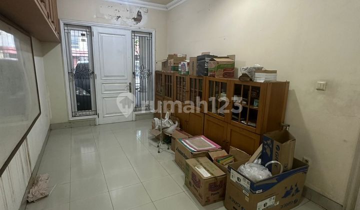 O Block Kertajaya Indah Timur, Cheap and Well-Maintained Row 2