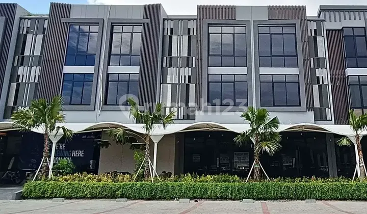 Ruame!! Depan Hokky Pakuwon City New Gress Ruko Beverly Square Stok Menipis