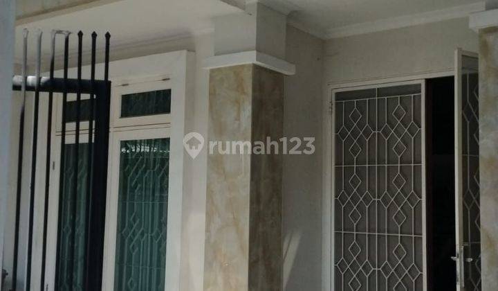 Jual Murah. Rumah di Daan Mogot Baru 2