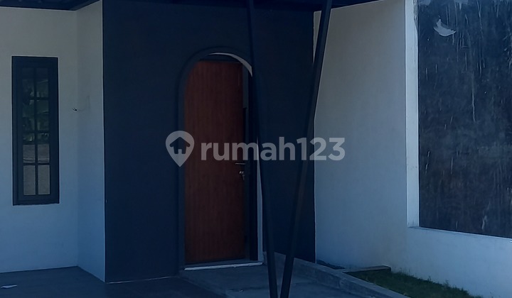 Rumah Bagus Lakarsantri, Surabaya SHM Unfurnished 1