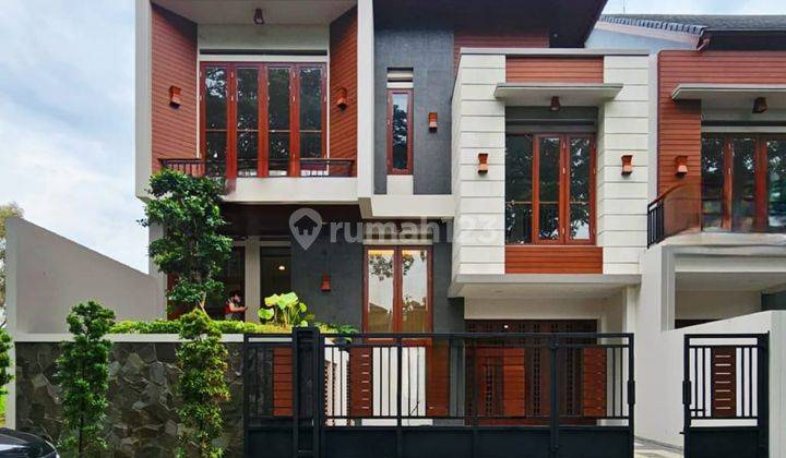 Hunian Baru Minimalis Dengan Ornamaen Kayu di Sektor 9 1