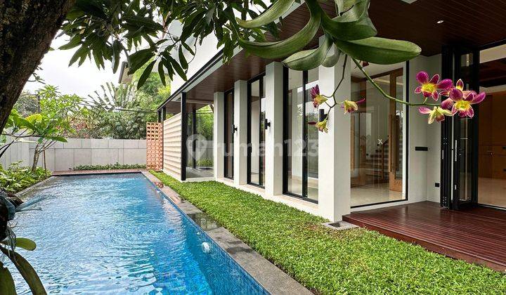 Modern Glass House At Cipete Jakarta Selatan For Sale 1