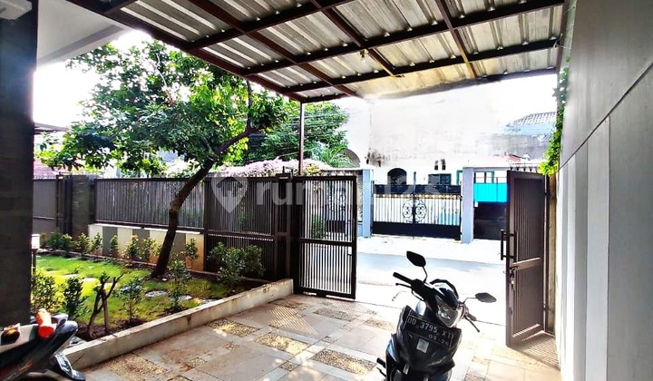Single House For Sale At Mampang Jakarta Selatan 2