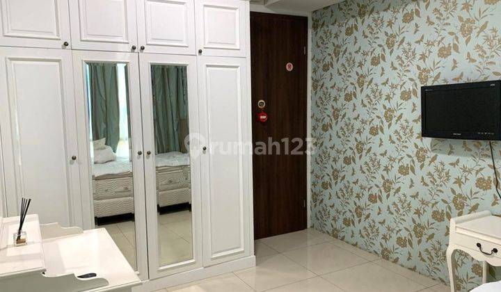 Apartment Kemang Village 2 BR Empire Tower For Rent 2