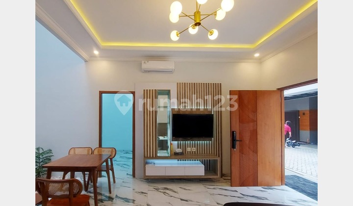 New Private Townhouse Modern Industrial Jagakarsa 2
