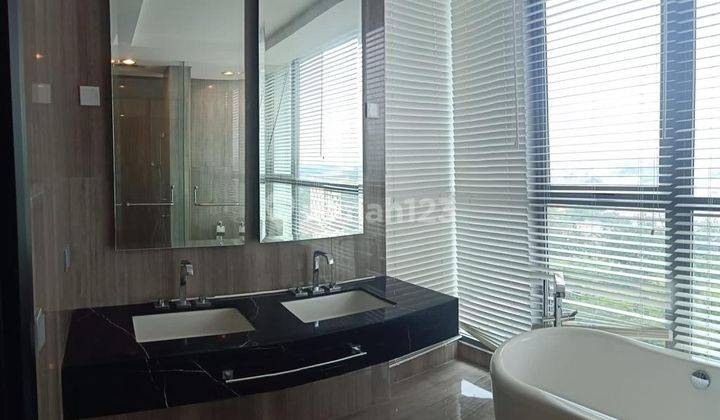 Apartment Kemang Village 4 BR Bloomington Tower For Rent 2