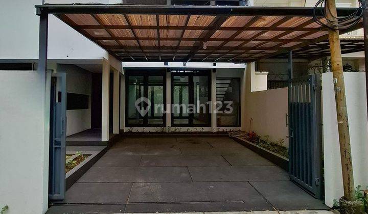 Disewakan rumah cocok untuk kantor maupun hunian di Cipete 1