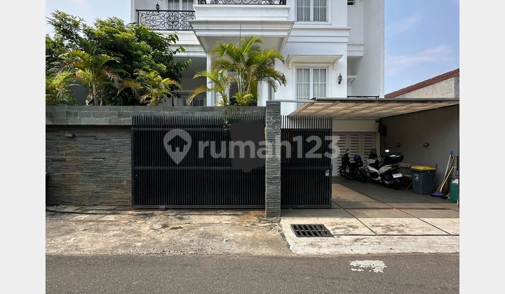 HOUSE FOR SALE MODERN CLASSIC KEBAYORAN BARU