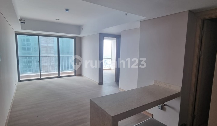 Apartment Holland Village Jakarta 3BR For Sale