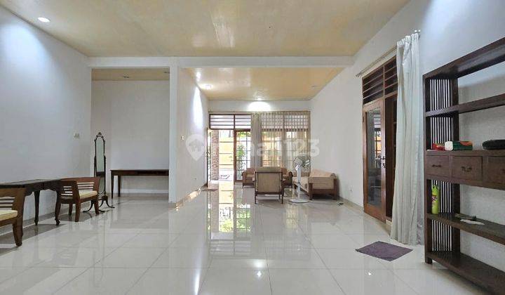 House For Rent, Sale Kemang Utara Jakarta Selatan 2