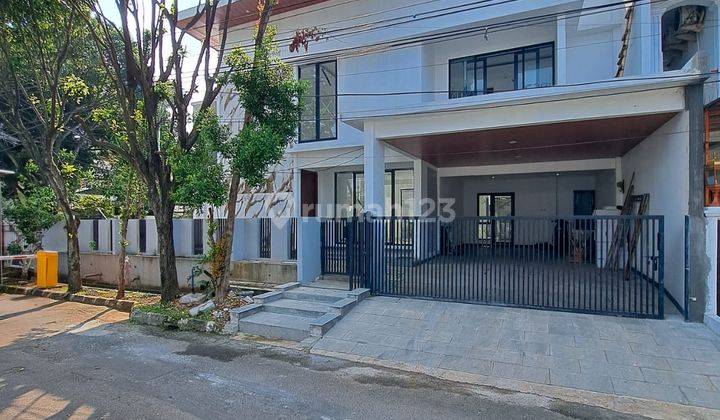 Dijual Rumah Berkonsep Minimalis Modern Sektor 9 Bintaro 1