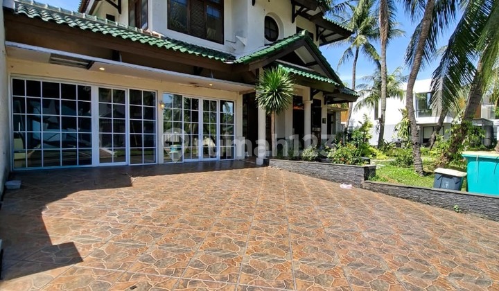 Rumah Lama Hitung Tanah, Dalam Cluster Premium Sektor 9