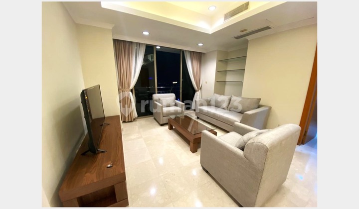 Apartment Sudirman Mansion 3 BR For Rent