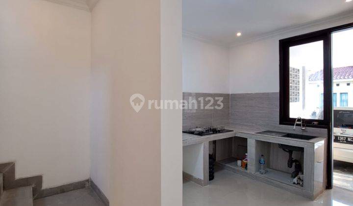 Rumah Minimalis 2,5 Lantai di Sektor 9 Bintaro For Sale 2