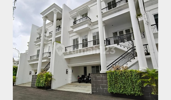 Dijual Rumah Mewah Ready Stok 3 Unit di Lebak Bulus