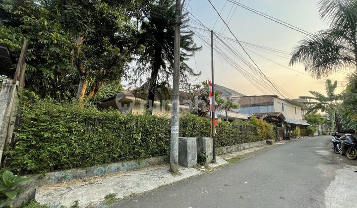 House for Sale in Taman Cilandak, Only 5 Minutes Walk to Fatmawati MRT