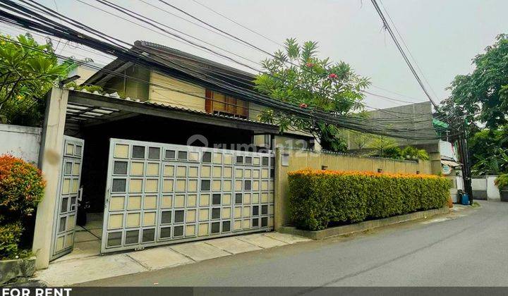 Dikontrakan Rumah Asri Kawasan Cilandak 2 Lantai 1