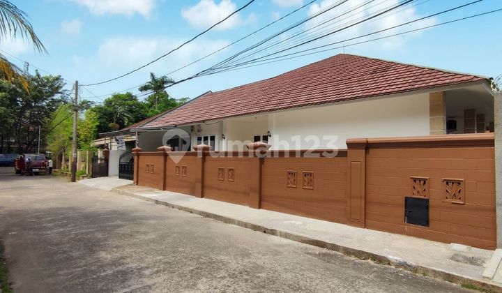 For Rent Newly Renovated House Can Be Used for Office in Antasari For Rent Newly Renovated House Can Be Used for Office in Antasari