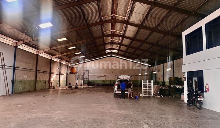2465 Sq. M. Warehouse for Rent in Daan Mogot. 2465 Sq. M. Warehouse for Rent in Daan Mogot.