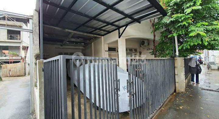 Dijual Rumah Murah Shm - Sertifikat Hak Milik Lt 220m Dijual Rumah Murah Shm - Sertifikat Hak Milik Lt 220m