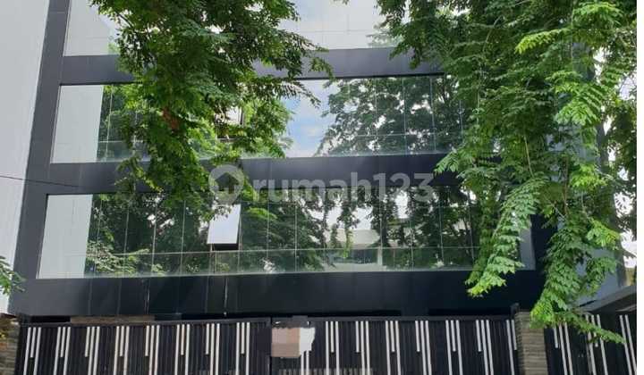 Strategic Location Building For Sale at a Low Price, Negotiable in Central Jakarta. Easy Access to Transport, Safe and Comfortable Environment, Suitable for Office Use. Strategic Location Building For Sale at a Low Price, Negotiable in Central Jakarta. Easy Access to Transport, Safe and Comfortable Environment, Suitable for Office Use.