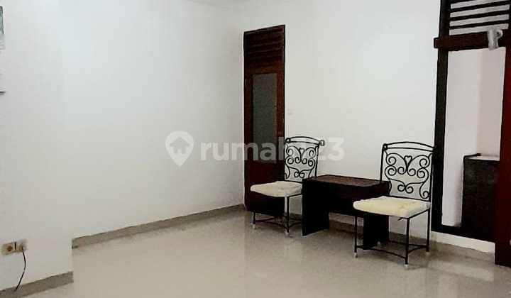 Below Market Price - House for Sale in Pondok Indah, South Jakarta. Ready to Occupy, Road Access for 2-3 Cars, Safe & Comfortable, Near Shopping Center.