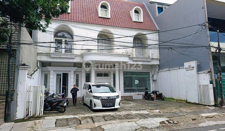 Disewakan Rumah Premium Di Jakarta Selatan, Cocok Untuk Usaha Bekery, Resto, Caffe Shop 1