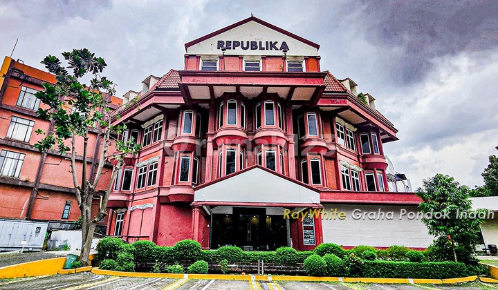 Dijual Cepat Gedung Hook Ruang Usaha 4 Lantai Parkir Luas Sampai 30 Mobil Lokasi Premium di Jakarta Selatan