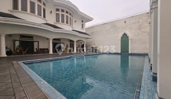 Dijual Rumah Mewah Simprug Golf Lokasi Premium Dibawah Harga Pasar & Nego Siap Huni di Jakarta Selatan 2