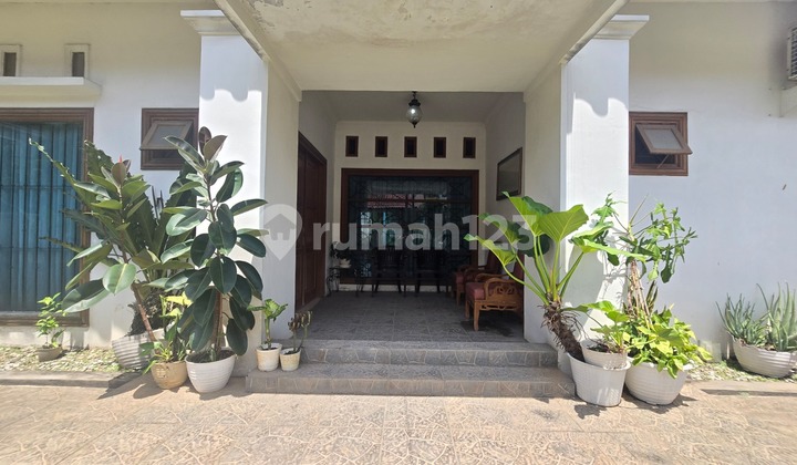 Dijual Rumah di Kemang 816M2, Harga Nego di Bawah Pasar Siap Masuk Parkir dan Jalan Luas Aman Nyaman Bebas Banjir di Jakarta Selatan