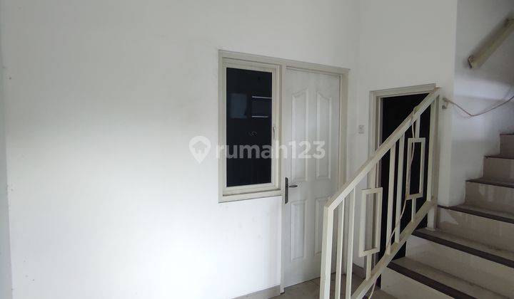 Rumah Dijual Ready Tengah Kota Surabaya SHM Dekat Tp ,5 Menit Pintu Tol 2