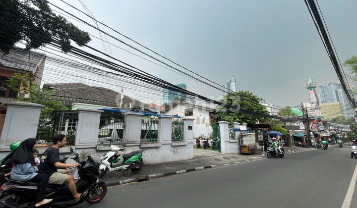 Dijual Rumah di Tegal Parang, Mampang Bagus Untuk Investasi