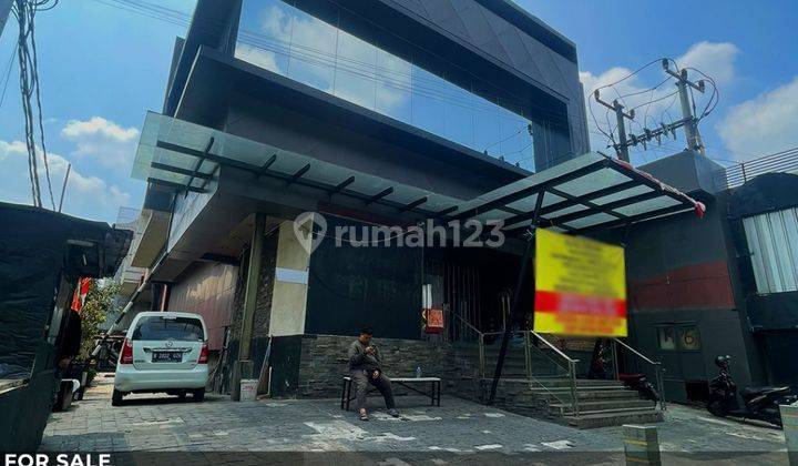 Dijual Gedung Usaha di Lokasi Strategis di Jalan Kemang Raya 1