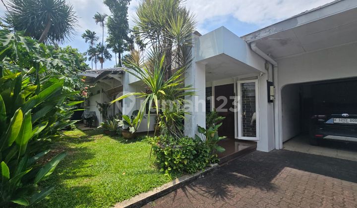 For Sale: Luxury House in the Premium Kemang Area