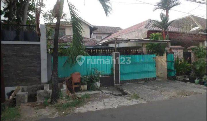 Rumah  Hitung Tanah dalam Komplek IKIP Duren Sawit  1